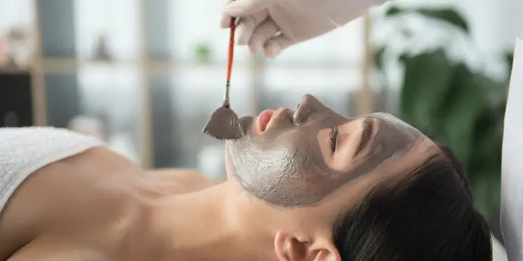 Especialista en el cuidado de la piel part time