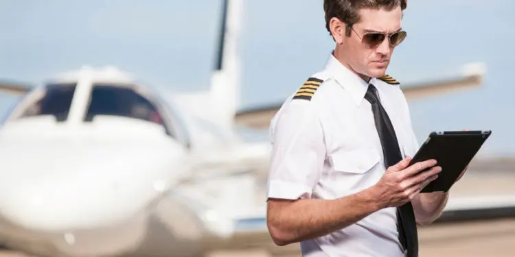 Instructor de vuelos trabajos part time que pagan bien