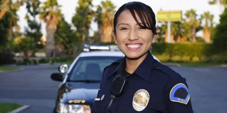 Policia empleo facil de conseguir