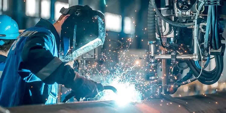 soldador empleos faciles de obtener