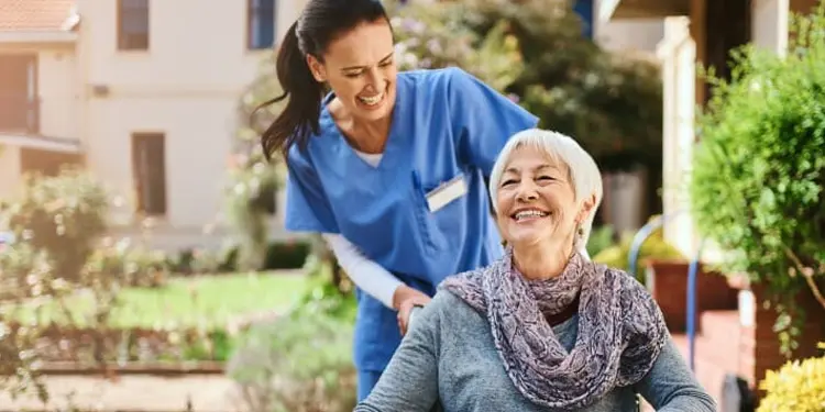 Director de asilo de ancianos trabjos que pagan 50 por hora