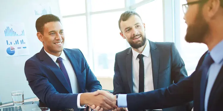 Director de marketing empleos que pagan 50 dolares por hora