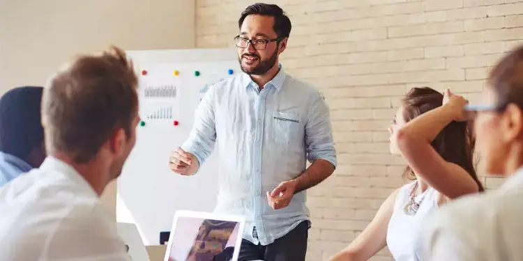 Gerente general y de operaciones trabajos 50 por hora