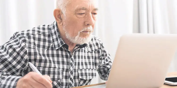 trabajos faciles para personas mayores Facturador medico