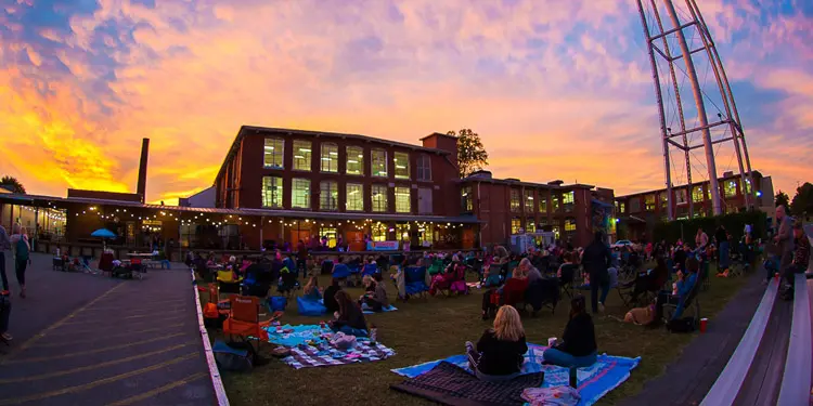Escuelas y universidades en Huntsville