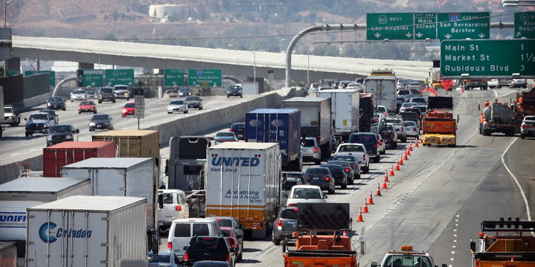 Trafico y transporte en Riverside California