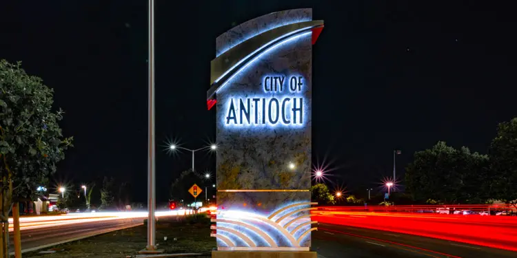 vivir en antioch california