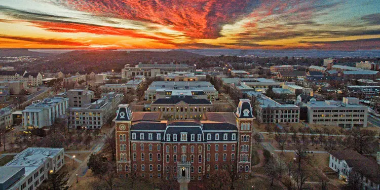 Fayetteville mejores ciudades donde vivir en Arkansas