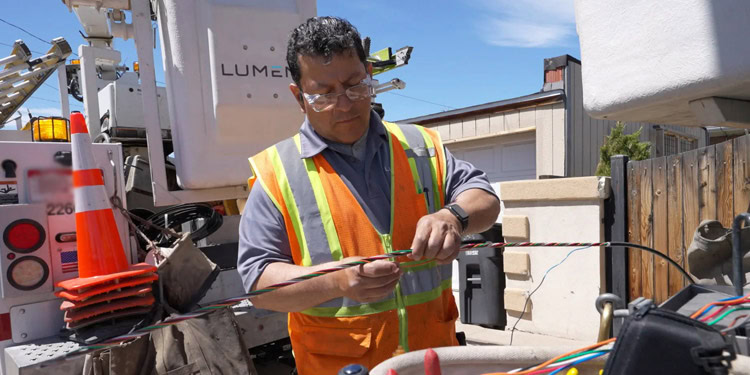 Lumen trabajos para latinos