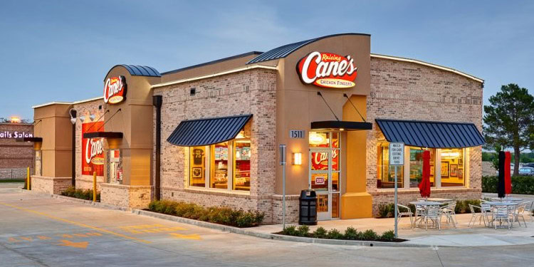 Raising Canes trabajos fáciles de conseguir