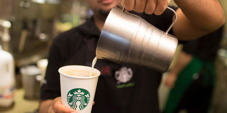 Starbucks trabajos para latinos