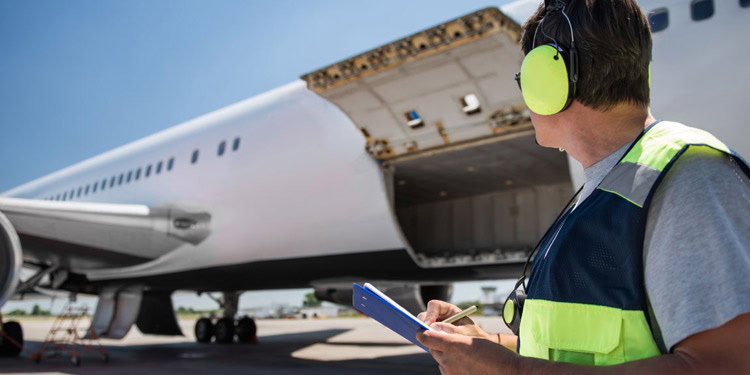 United Airlines trabajos fáciles de conseguir